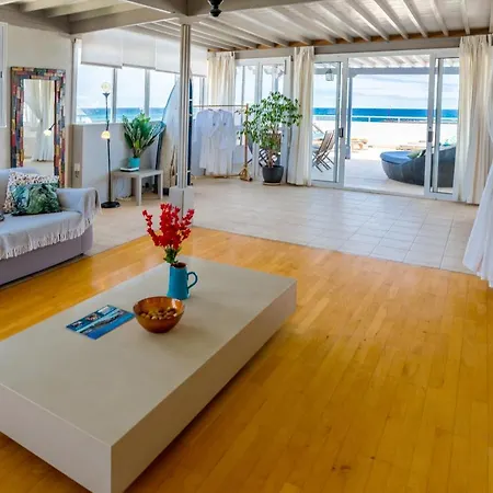 Ocean View Penthouse - Location - 100m To The *