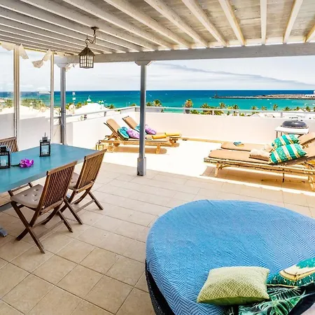Ocean View Penthouse - Location - 100m To The *