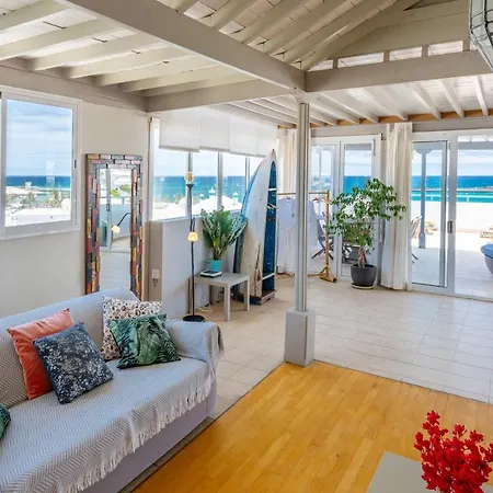 Ocean View Penthouse - Location - 100m To The Apartment