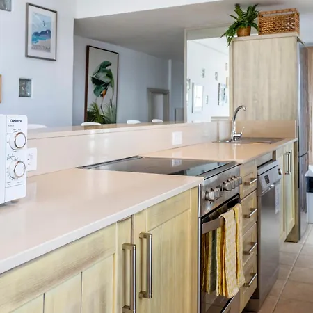 Ocean View Penthouse - Location - 100m To The Appartamento *
